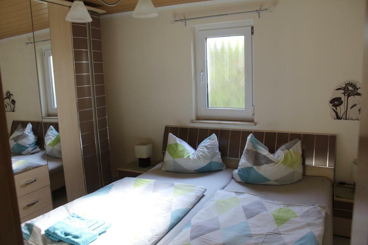 Bungalow Gross Dratow Buitenkant foto